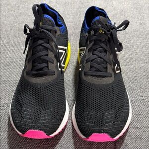 New Balance Men’s Fuel Cell Echo Running Shoes